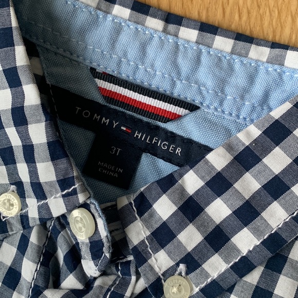 TOMMY HILFIGER Toddler Gingham Navy Button Down Shirt - Picture 2 of 6